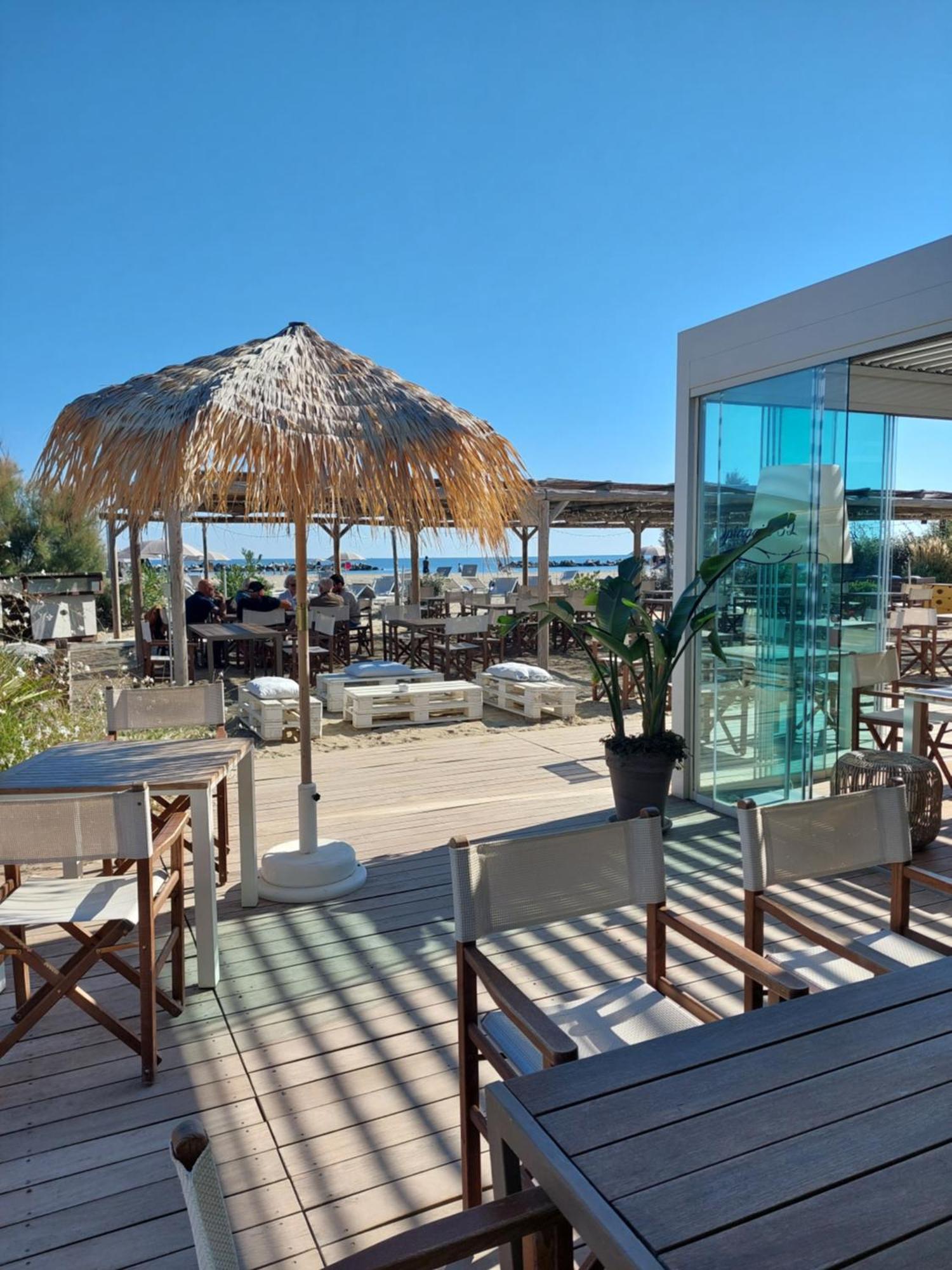 Hotel Astor B&B Лидо ди Класе Екстериор снимка